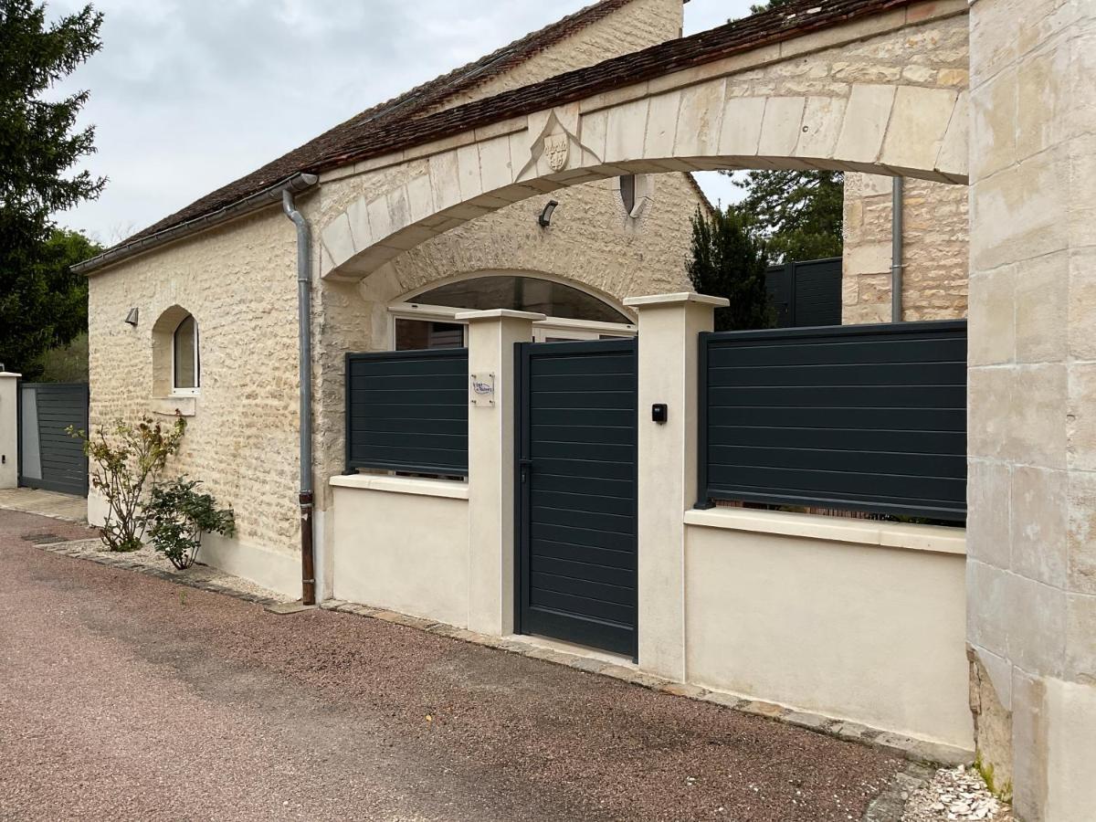 Logis Du Faubourg Petite Maison De Charme, Tranquille, Calme Et Lumineuse Val-de-Mercy المظهر الخارجي الصورة