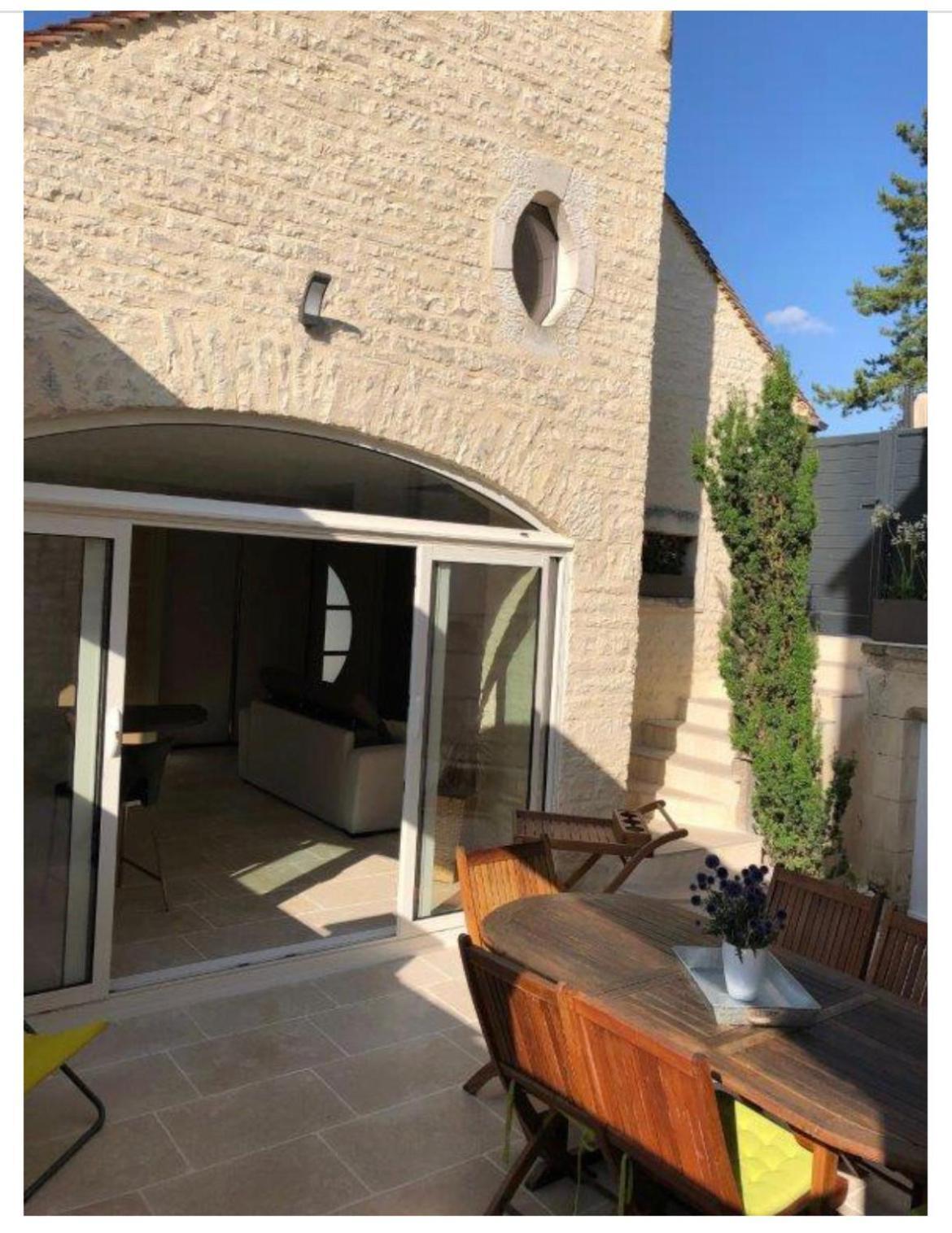 Logis Du Faubourg Petite Maison De Charme, Tranquille, Calme Et Lumineuse Val-de-Mercy المظهر الخارجي الصورة